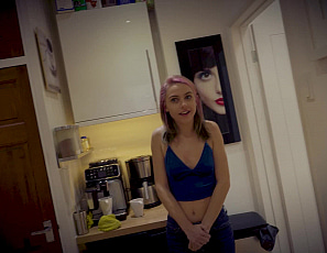Alt_UK4_Chloe_2