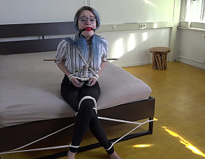 Luna_33